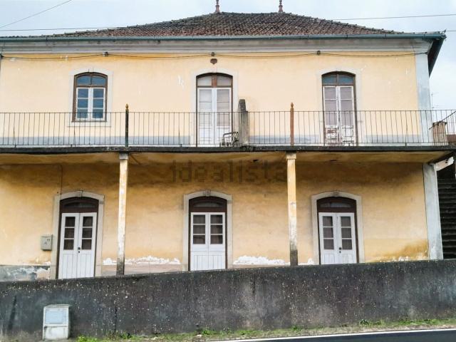 Moradia, Carregueiros