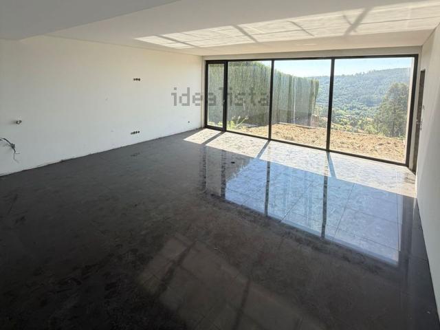 Moradia, Carreiras