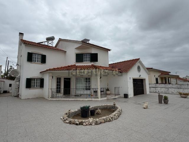 Moradia, Cartaxo e Vale da Pinta
