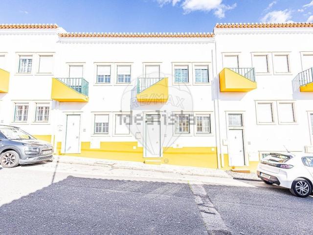 Moradia, Cartaxo e Vale da Pinta
