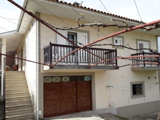 Moradia, Carvalhais