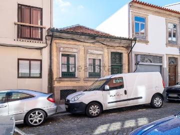 Moradia, Cedofeita Santo Ildefonso Sé Miragaia São Nicolau Vitória
