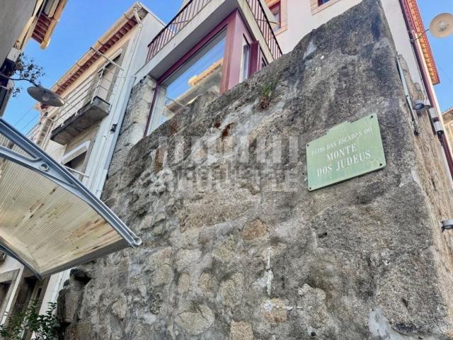 Moradia, Cedofeita Santo Ildefonso Sé Miragaia São Nicolau Vitória