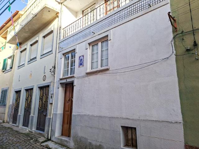 Moradia no centro da aldeia com garagem de 65,60 m²