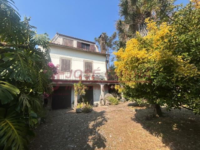 moradia centro vila praia de ancora