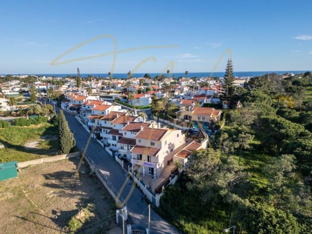 Moradia, Centro Antigo, Albufeira e Olhos de Água