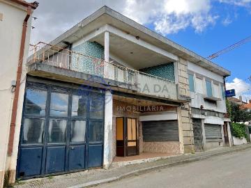 Carrazedo de Montenegro e Curros, Valpaços, Distrito de Vila Real