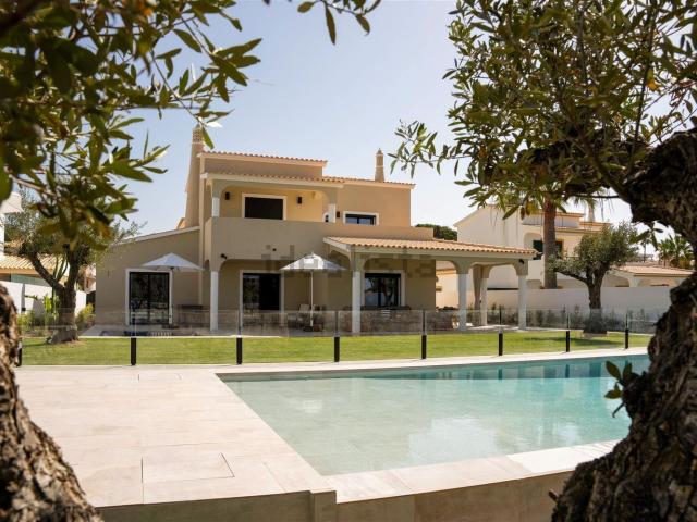 Moradia, Centro da Cidade, Albufeira e Olhos de Água
