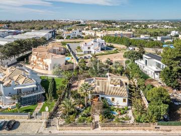 Moradia, Centro da Cidade, Albufeira e Olhos de Água