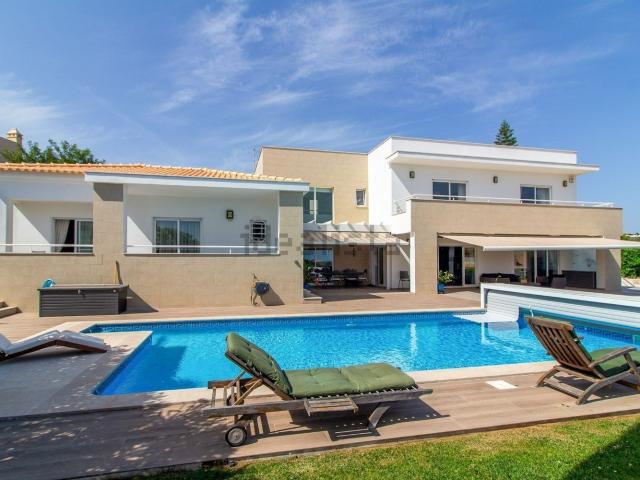 Moradia, Centro da Cidade, Albufeira e Olhos de Água