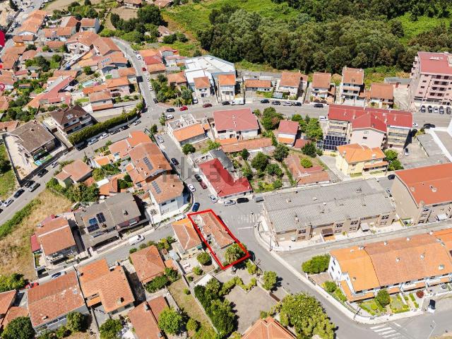 Moradia, Centro de Gondomar, São Cosme Valbom Jovim