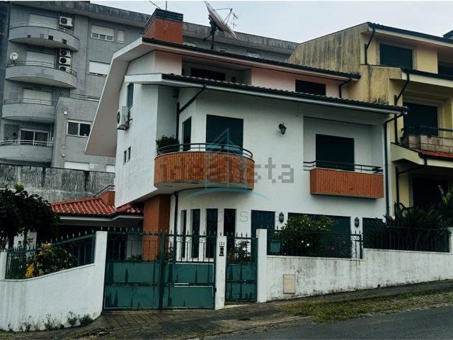 Moradia, Centro de Gondomar, São Cosme Valbom Jovim