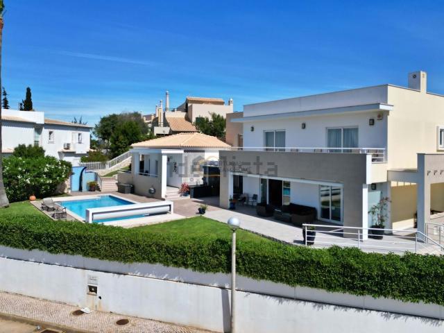 Moradia, Cerro de Águia Patroves, Albufeira e Olhos de Água