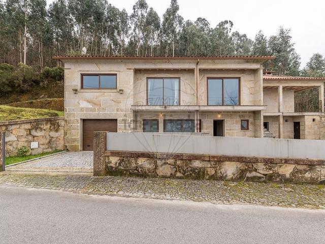 Moradia, Chamoim e Vilar