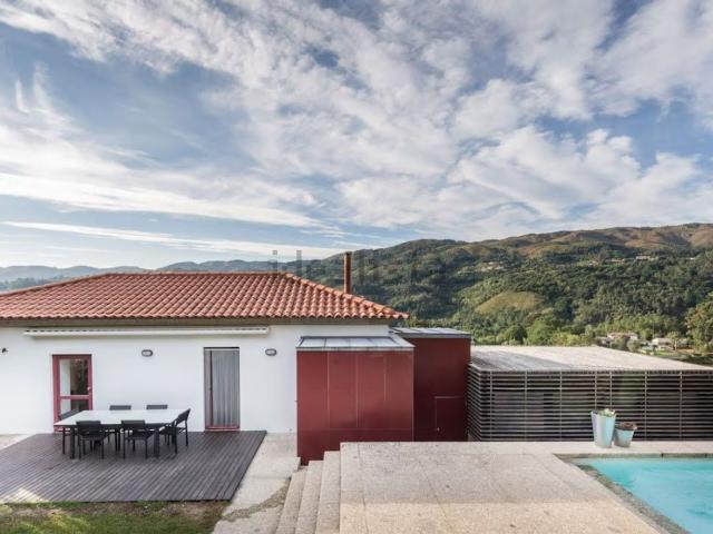 Moradia, Chamoim e Vilar