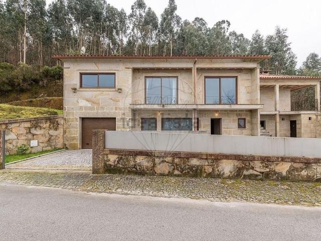 Moradia, Chamoim e Vilar