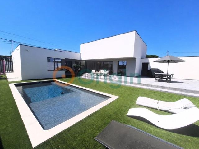 Moradia, Charneca da Caparica e Sobreda
