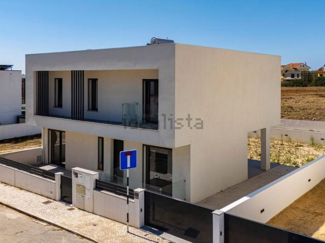 Moradia, Charneca da Caparica e Sobreda