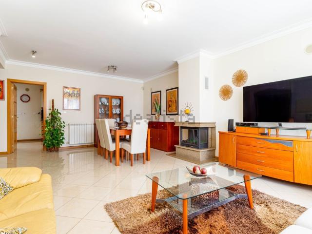 Moradia, Charneca da Caparica e Sobreda