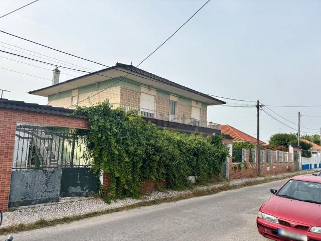 Moradia, Charneca da Caparica e Sobreda