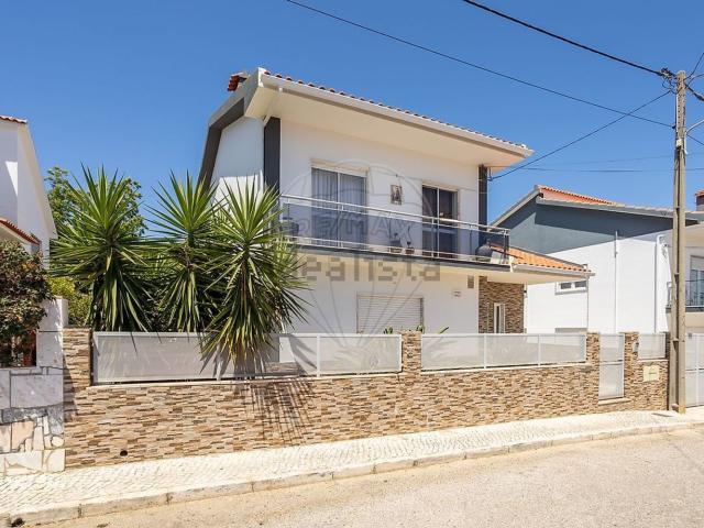 Moradia, Charneca da Caparica e Sobreda