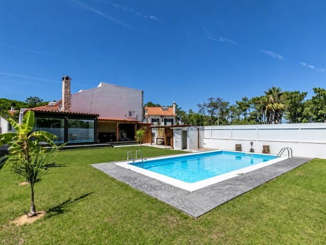 Moradia, Charneca da Caparica e Sobreda