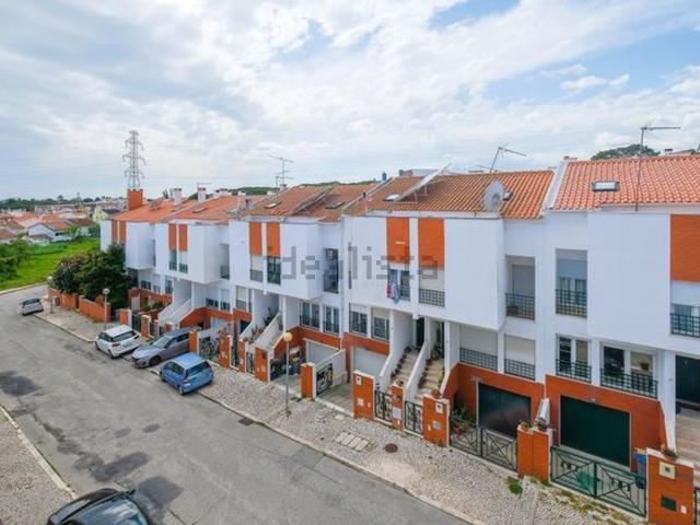 Moradia, Charneca da Caparica e Sobreda