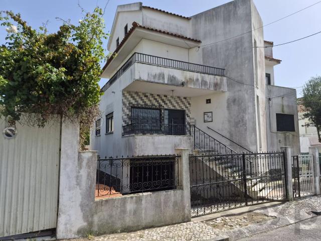 Moradia, Charneca da Caparica e Sobreda