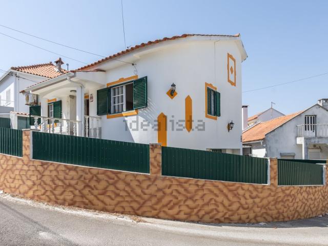 Moradia, Charneca da Caparica e Sobreda