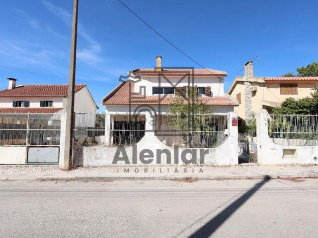 Moradia, Charneca da Caparica e Sobreda