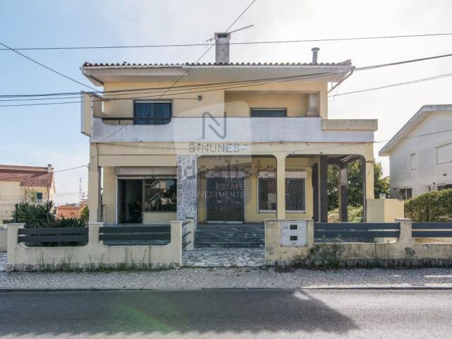 Moradia, Charneca da Caparica e Sobreda