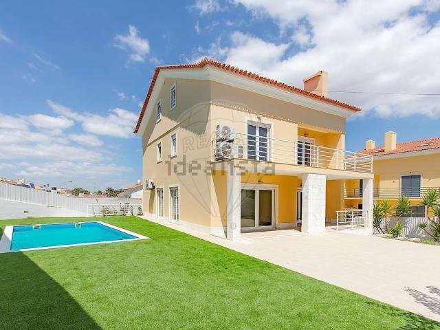 Moradia, Charneca da Caparica e Sobreda