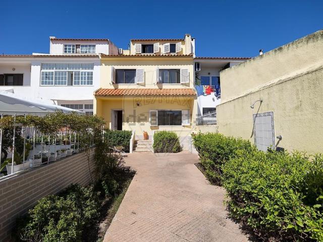 Moradia, Charneca da Caparica e Sobreda