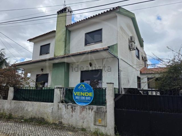 Moradia, Charneca da Caparica e Sobreda