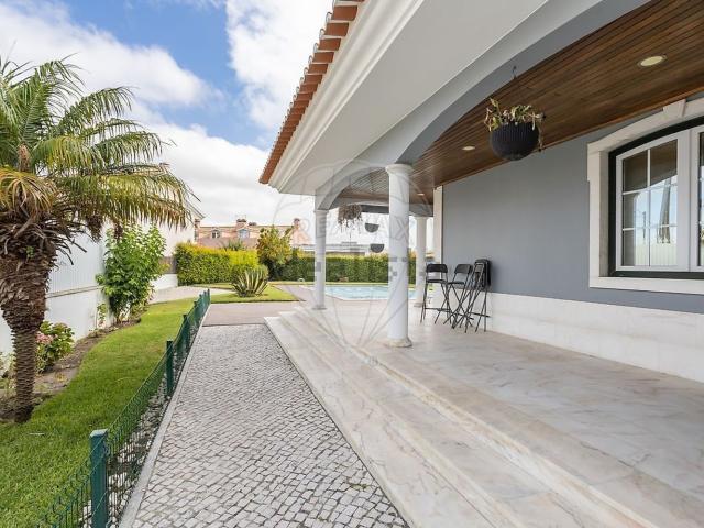 Moradia, Charneca da Caparica e Sobreda