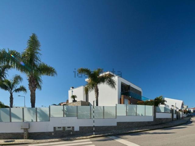 Moradia, Charneca da Caparica e Sobreda