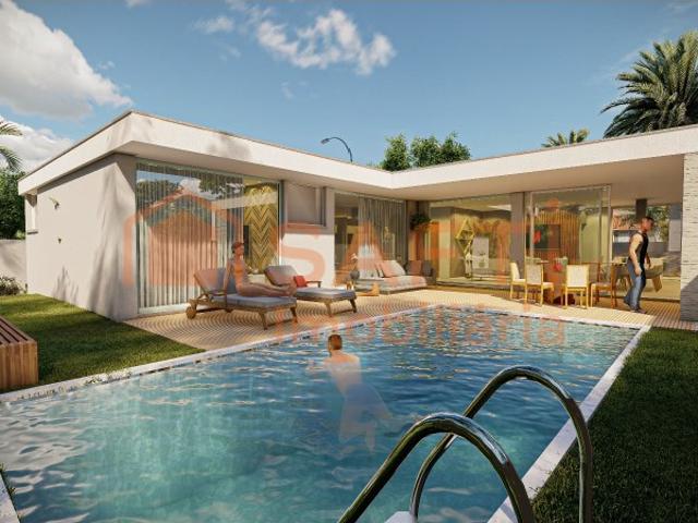 Moradia chave na mão com piscina