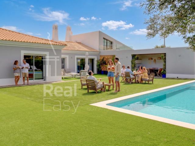 Moradia com 4+1 Quartos e 2 Hectares perto de Estoi 250m² Conceição e Estói