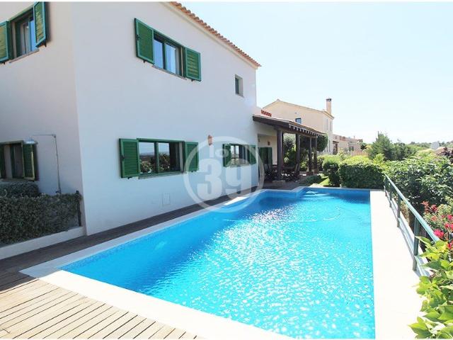 Moradia T4 com Piscina, Jardim e Vistas Panorâmicas no Centr. 216m² Algoz e Tunes
