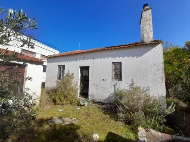 Moradia com 4.700 m² de terreno no Tramagal