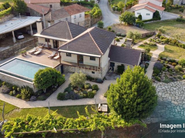 Moradia com 1 300 m² de Terreno e Elevado Potencial em Tabosa do Carregal
