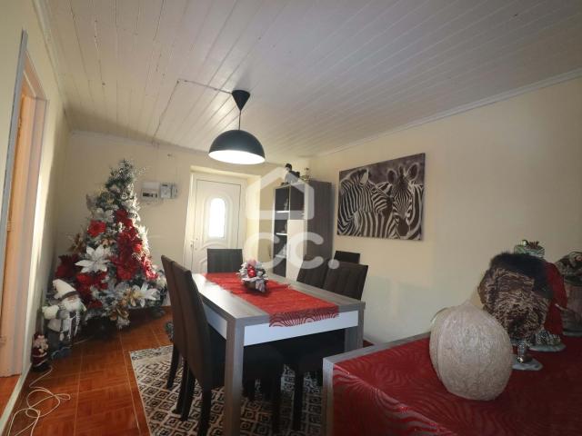 Moradia com 2+2 Quartos em Benfeitoria Arrifes Ponta Delgada