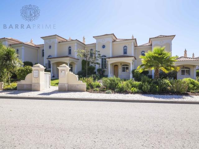 Moradia com 2 Quartos e Piscina Comum na Quinta do Lago