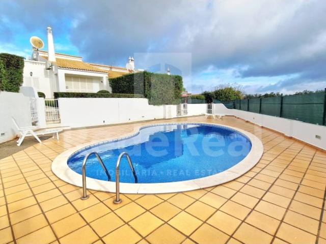 Moradia com 2 quartos para venda e Albufeira