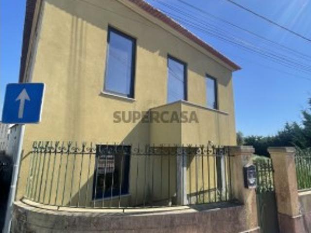 MORADIA T6 EM AVANCA | 2.167 M² DE TERRENO | INVESTIMENTO | POTENCIAL PARA ALOJAMENTO LOCAL