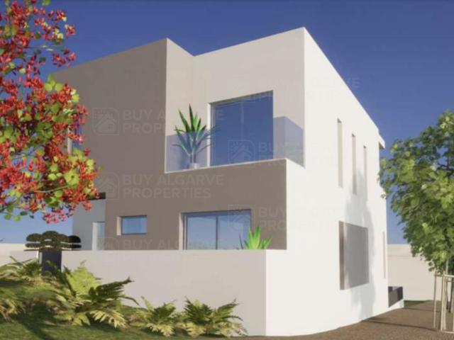 Moradia com 3 Quartos com piscina e garagem