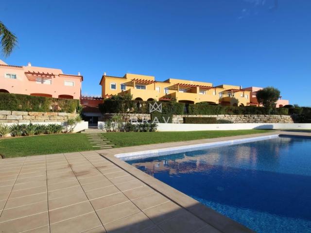Moradia 3 quartos em suite com garagem e jardim Vilamoura 280m² Vilamoura