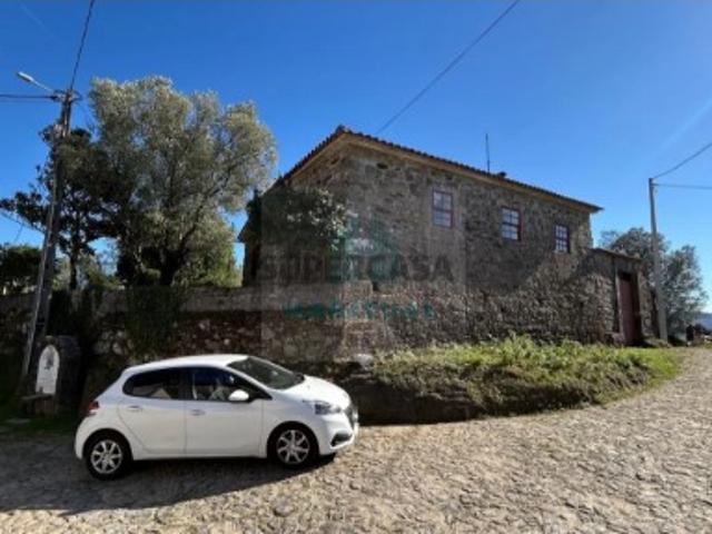 MORADIA COM TERRENO NA MONTARIA EM VIANA DO CASTELO