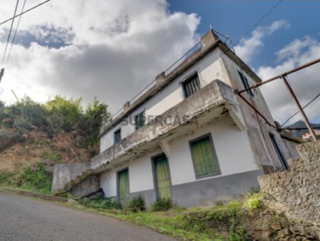 Moradia com terreno de no Porto da Cruz