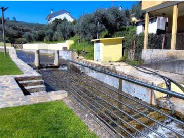Moradia com Terreno em Dornelas do Zêzere Oportunidade Única Junto à Piscina Fluvial!